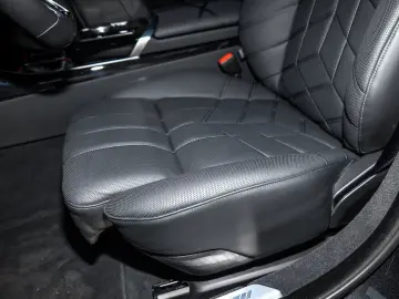 BMW 740d xDrive M Sport TV