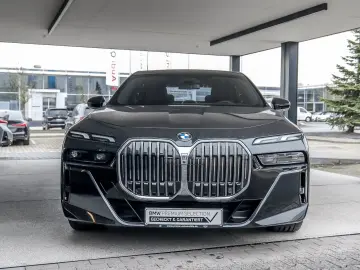 BMW 740d xDrive M Sport TV