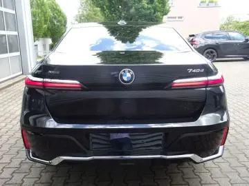 BMW 740d xDrive Limousine M Sportpaket