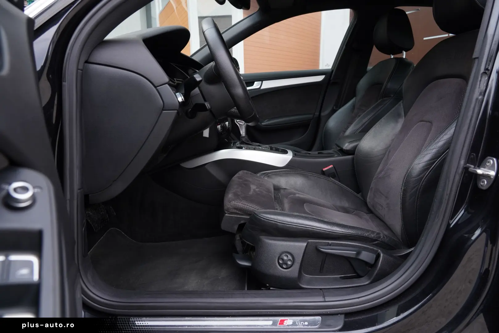 Audi A4 3xS-line Limuzina 2.0Diesel 177cp Euro 5 2013