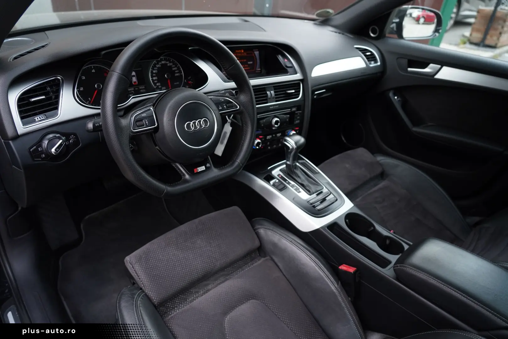 Audi A4 3xS-line Limuzina 2.0Diesel 177cp Euro 5 2013