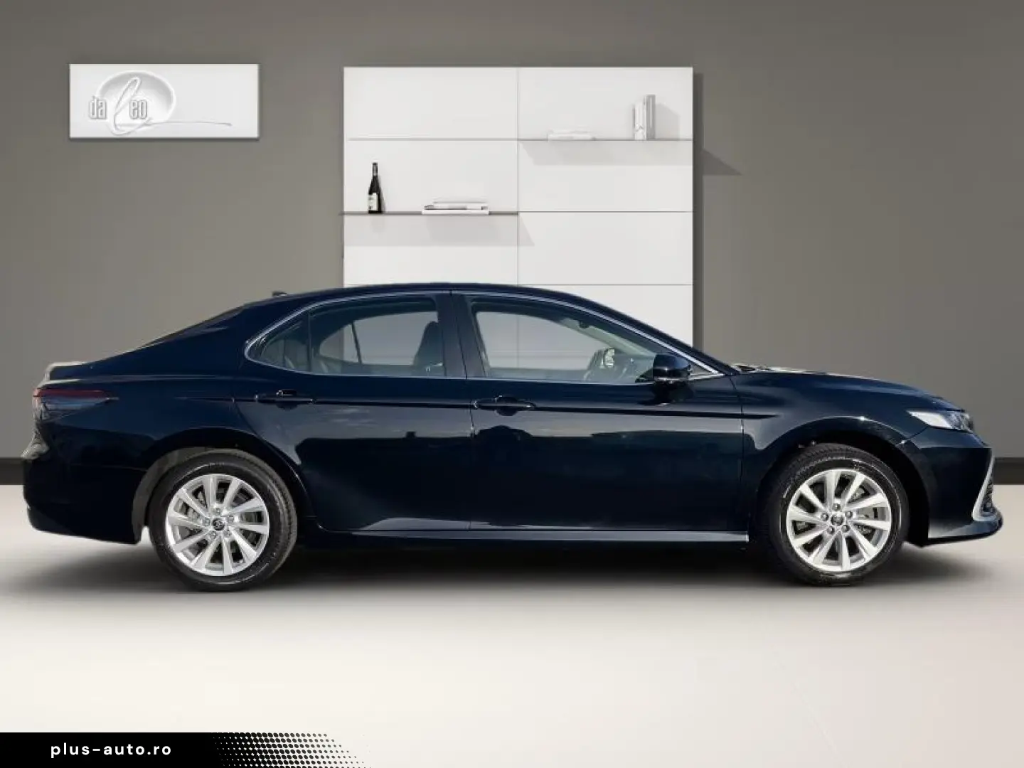 Toyota Camry Hybrid Business Edition