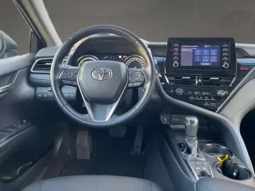 Toyota Camry Hybrid Business Edition