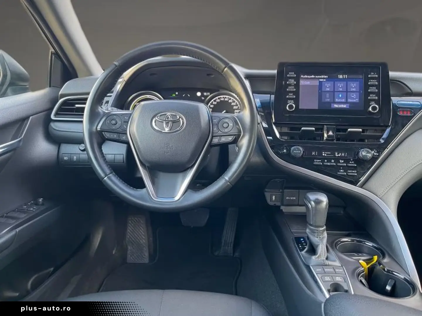 Toyota Camry Hybrid Business Edition