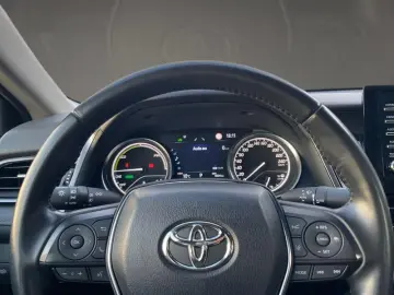 Toyota Camry Hybrid Business Edition