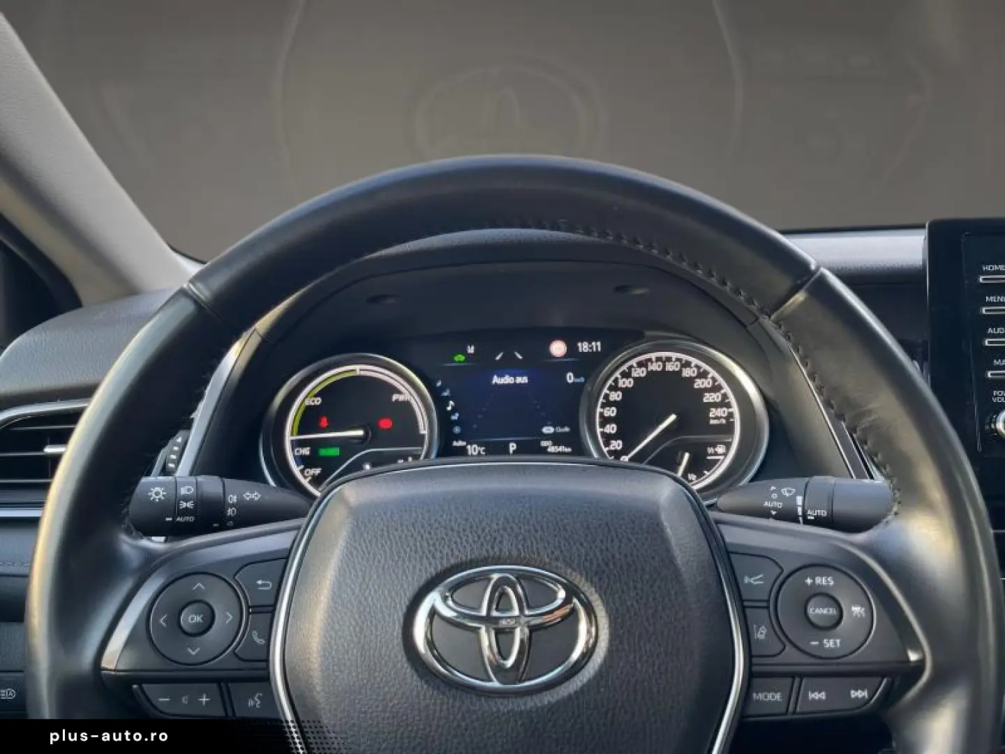 Toyota Camry Hybrid Business Edition