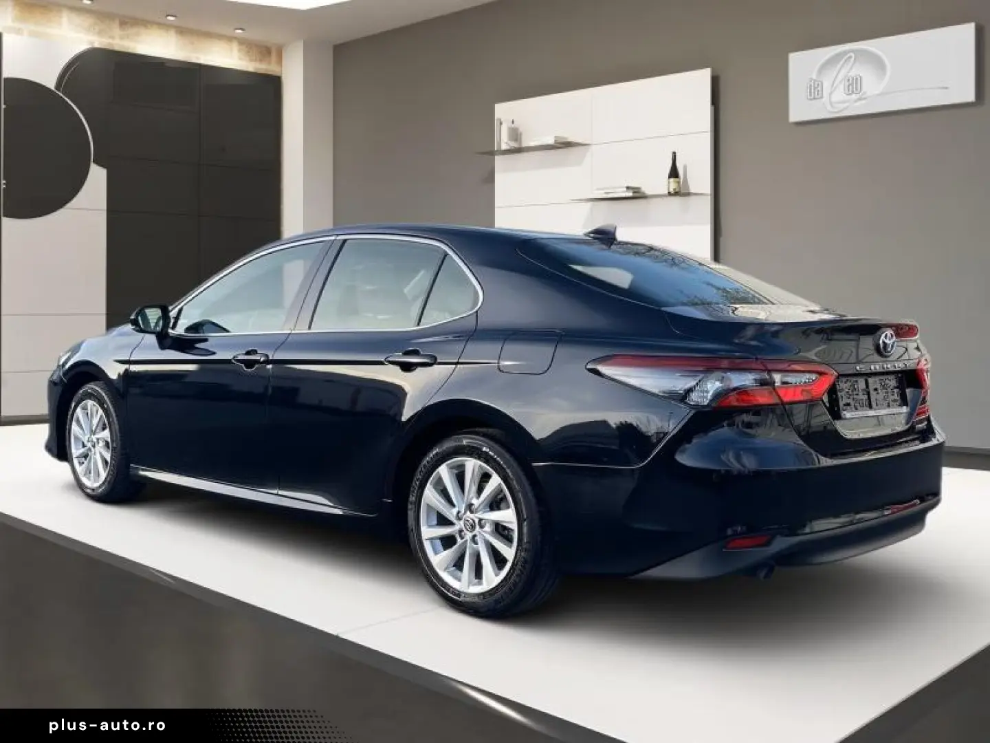 Toyota Camry Hybrid Business Edition