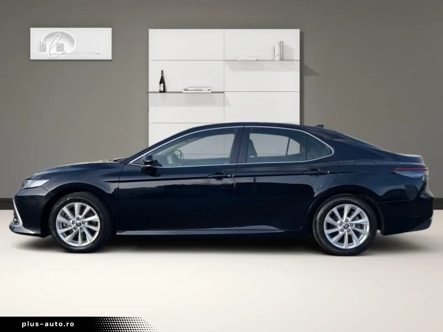 Toyota Camry Hybrid Business Edition