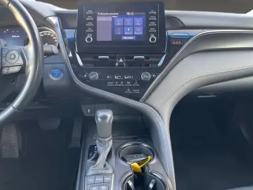 Toyota Camry Hybrid Business Edition