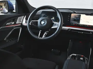 BMW iX2 xDrive30 M Sport