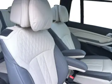 BMW X7 M60i XDRIVE M Sportpaket   AHK 360  STANDHZ