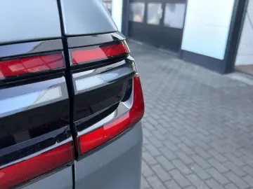 BMW X7 M60i XDRIVE M Sportpaket   AHK 360  STANDHZ
