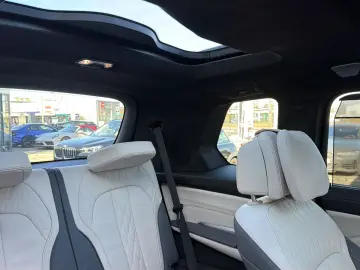 BMW X7 M60i XDRIVE M Sportpaket   AHK 360  STANDHZ