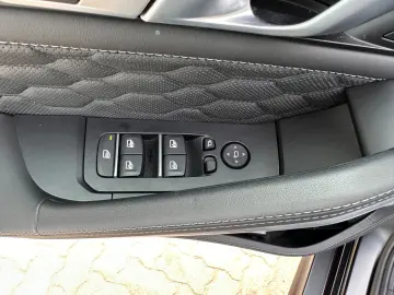 BMW X6 M Competition HEAD-UP B&W MATT LEDER PANO