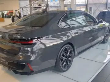 BMW 740d xDrive M Sport