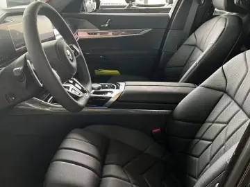 BMW 740d xDrive M Sport