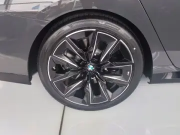 BMW 740d xDrive M Sport