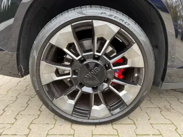 BMW XM RED Label-751PS-LIMITIERT 1 500 Stück