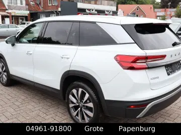 SKODA Kodiaq 1 5 TSI Selection DSG Head Up 7 Sitzer