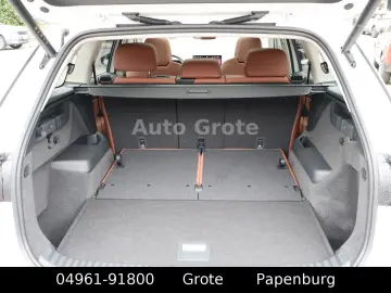 SKODA Kodiaq 1 5 TSI Selection DSG Head Up 7 Sitzer