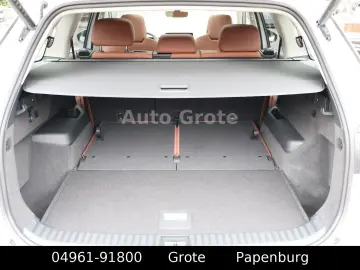 SKODA Kodiaq 1 5 TSI Selection DSG Head Up 7 Sitzer