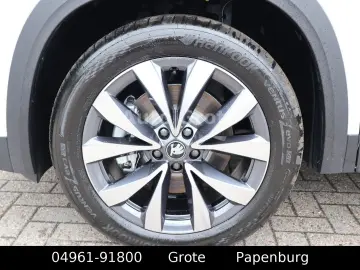 SKODA Kodiaq 1 5 TSI Selection DSG Head Up 7 Sitzer