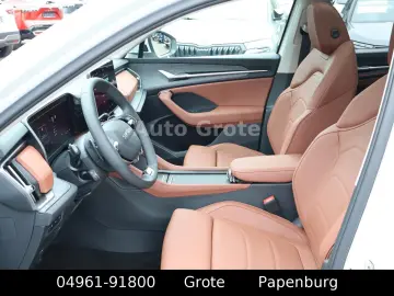 SKODA Kodiaq 1 5 TSI Selection DSG Head Up 7 Sitzer