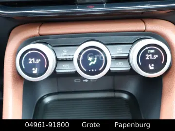 SKODA Kodiaq 1 5 TSI Selection DSG Head Up 7 Sitzer