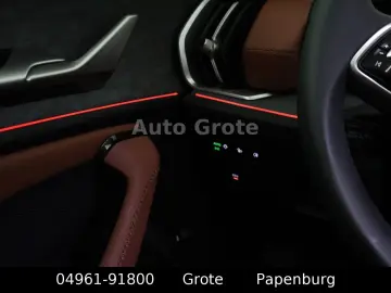 SKODA Kodiaq 1 5 TSI Selection DSG Head Up 7 Sitzer
