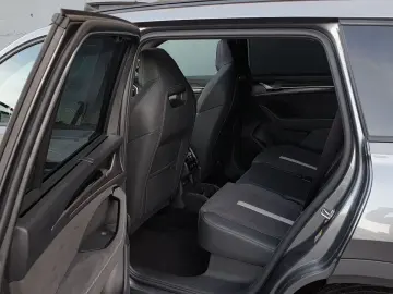 SKODA Kodiaq 1.5 TSI DSG Sportline Pano Navi ACC AHK