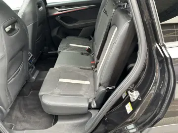 SKODA Kodiaq SPORTLINE LED KAMERA 7-SITZE PANO-DACH