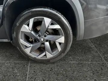 SKODA Kodiaq SPORTLINE LED KAMERA 7-SITZE PANO-DACH