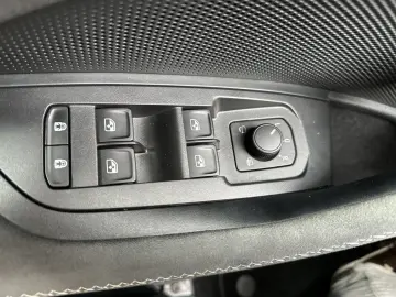 SKODA Kodiaq SPORTLINE LED KAMERA 7-SITZE PANO-DACH