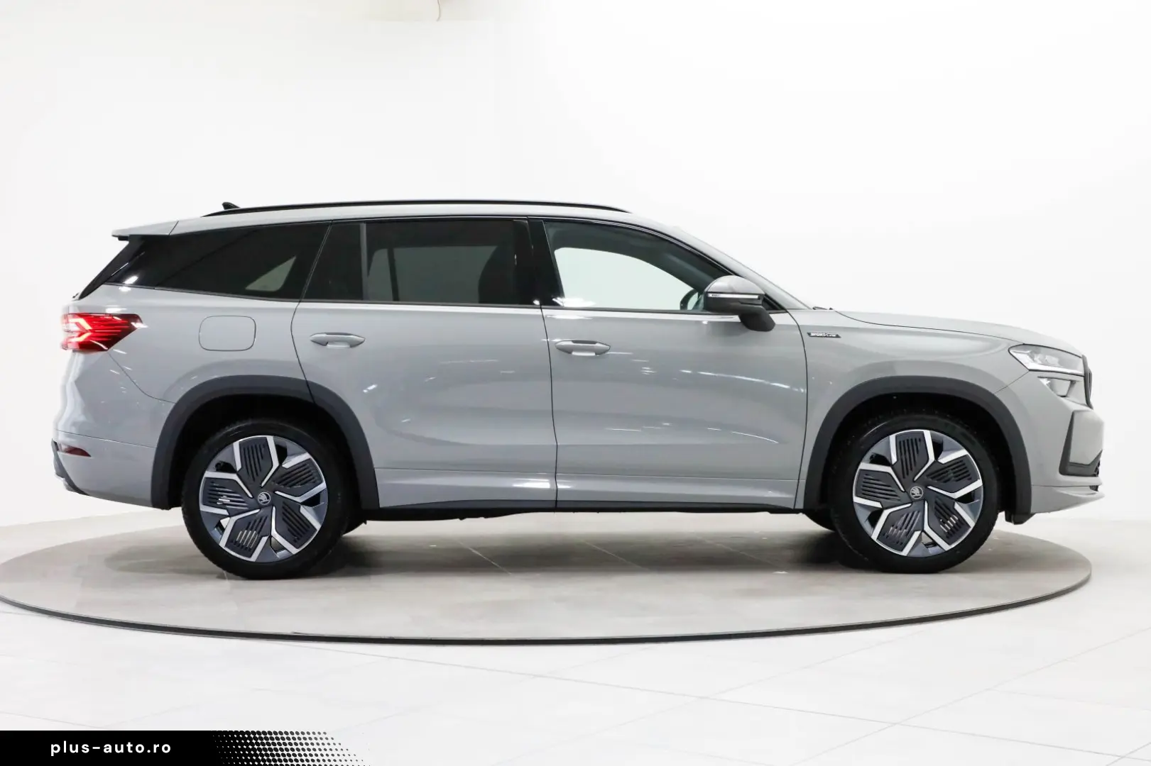 SKODA Kodiaq 2.0 TSI 4x4 DSG Sportline 7-S. Pano Stdhz