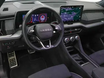 SKODA Kodiaq 2.0 TSI 4x4 DSG Sportline 7-S. Pano Stdhz