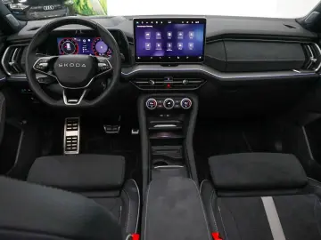 SKODA Kodiaq 2.0 TSI 4x4 DSG Sportline 7-S. Pano Stdhz