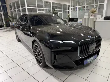 BMW 750 e xDrive M-Sport