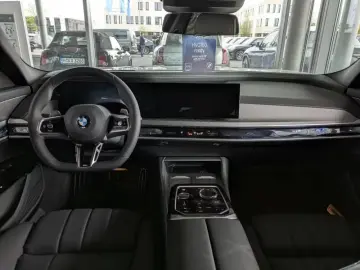 BMW 740d xDrive M Sportpaket