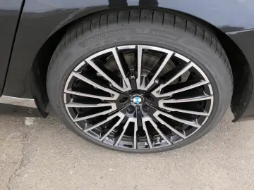 BMW 740d xDrive ExecLounge TV SoftClo Massage Ventil IcGlow