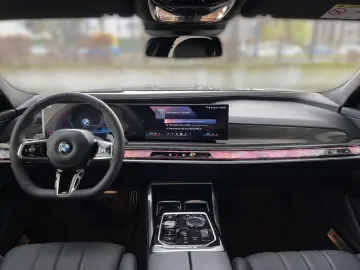 BMW 740 d xDrive Limousine M Sport