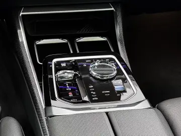 BMW 740d xDrive M Sportpaket