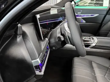 BMW 740d xDrive M Sportpaket