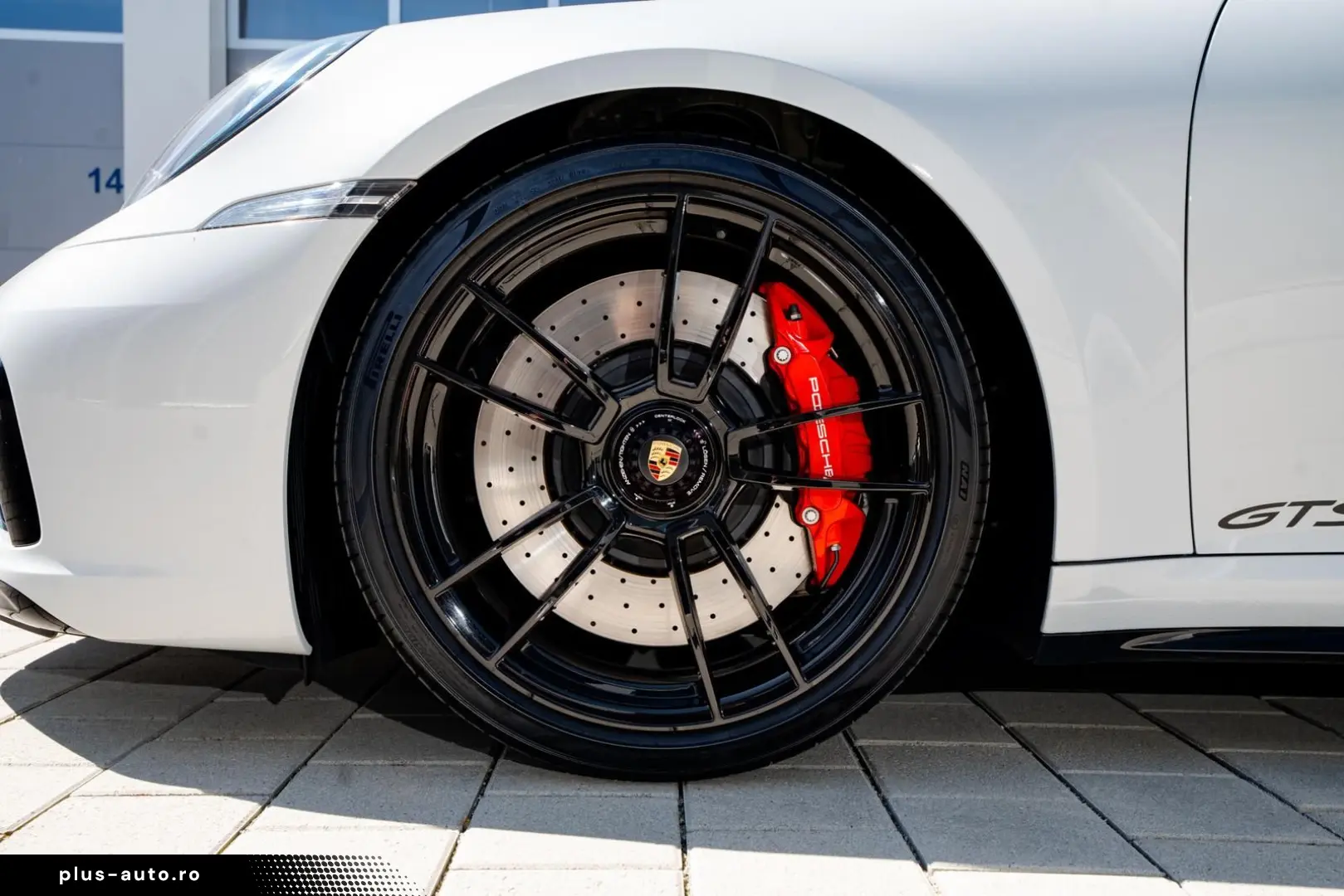 PORSCHE 992.1 Carrera 4 GTS Cabrio   Lift   Bose   18 W