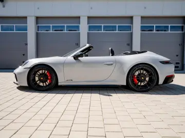 PORSCHE 992.1 Carrera 4 GTS Cabrio   Lift   Bose   18 W