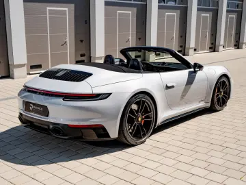 PORSCHE 992.1 Carrera 4 GTS Cabrio   Lift   Bose   18 W