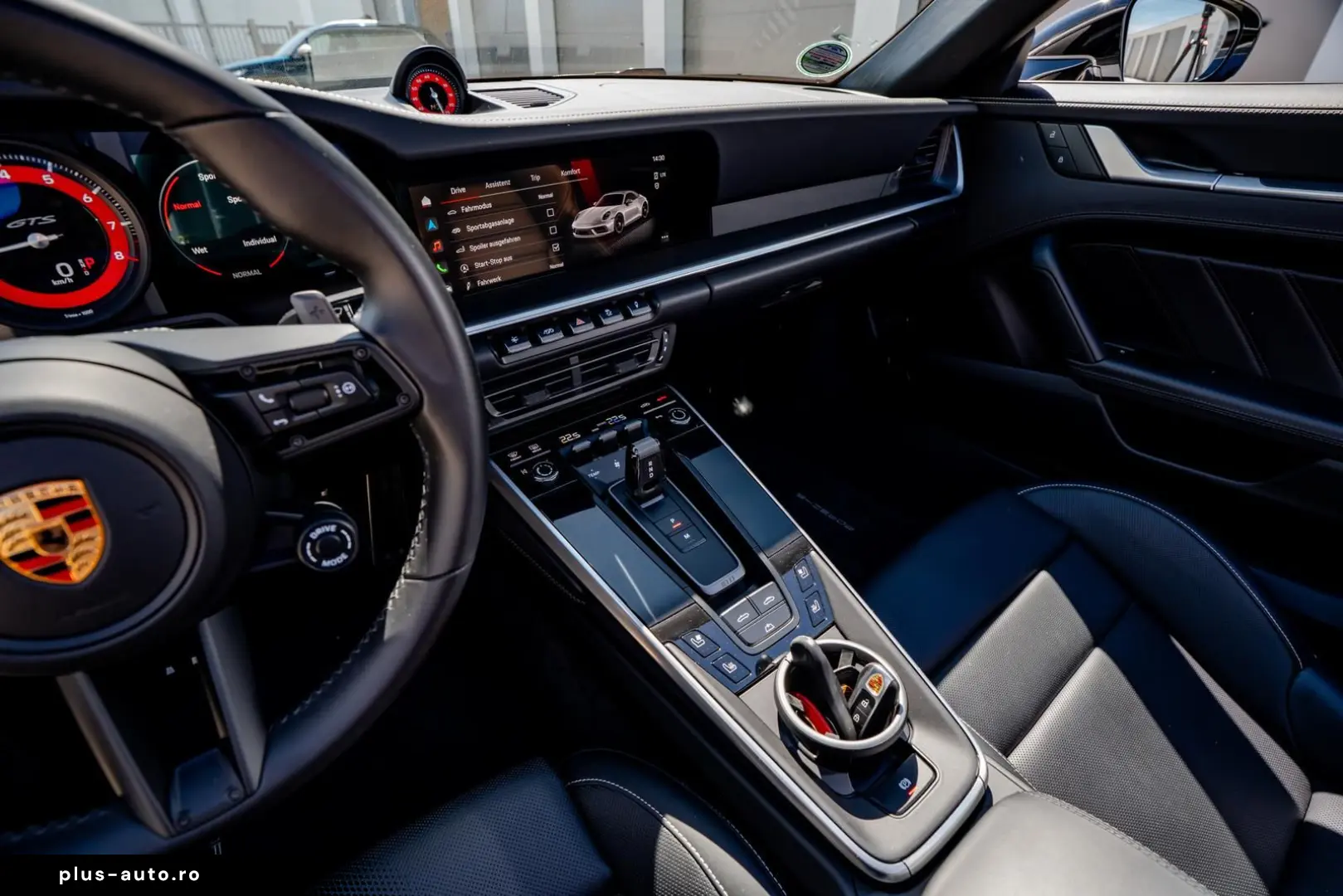 PORSCHE 992.1 Carrera 4 GTS Cabrio   Lift   Bose   18 W