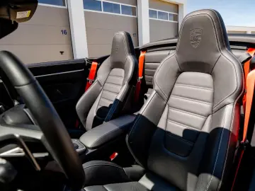 PORSCHE 992.1 Carrera 4 GTS Cabrio   Lift   Bose   18 W