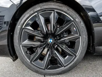 BMW 740d xDr MSp ExecLounge SkyLounge TV Massage Ventil