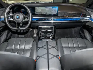 BMW 740d xDr MSp ExecLounge SkyLounge TV Massage Ventil