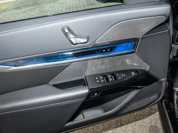 BMW 740d xDr MSp ExecLounge SkyLounge TV Massage Ventil